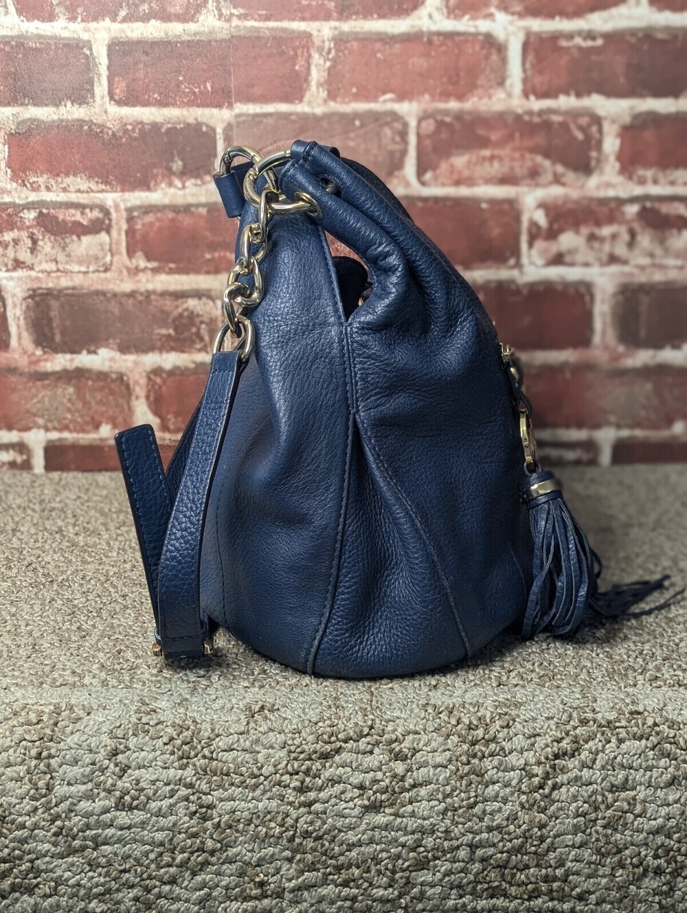 Michael Kors Fulton Hobo Shoulder Bag Navy Blue Pebbled Leather Gold Hardware - Picture 2 of 9